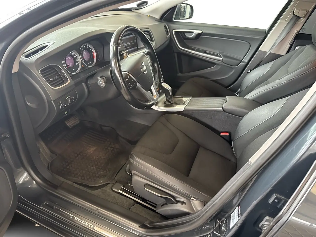 Billede 11 - Volvo V60 1,6 T4 180 Momentum aut.