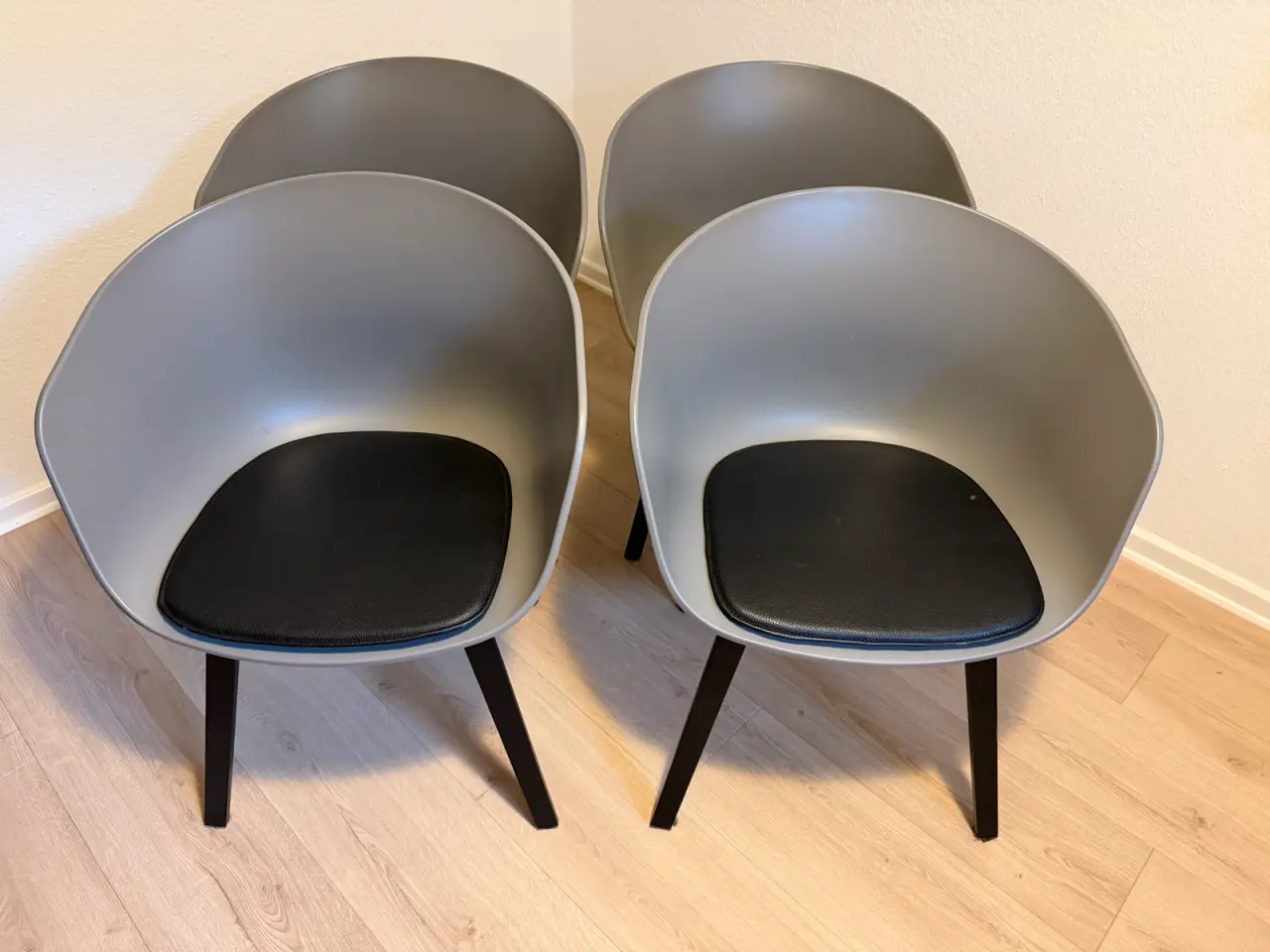 Billede 1 - 4 Hay all about a chair musegrå