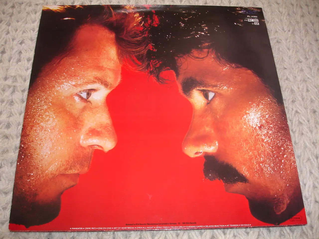 Billede 3 - Daryl Hall + John Oates – H₂O ( Maneater )