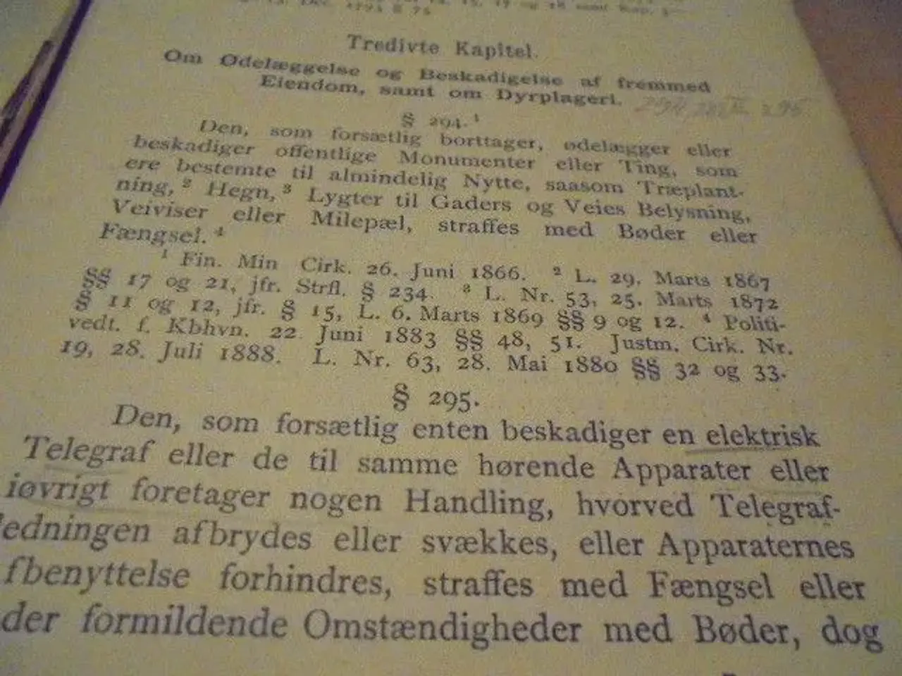 Billede 5 - Alm. Borgerlig Straffelov - udg. fra 1892  Lov om 