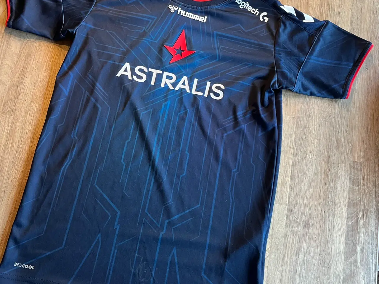 Billede 1 - Astralis t-shirt str. 164