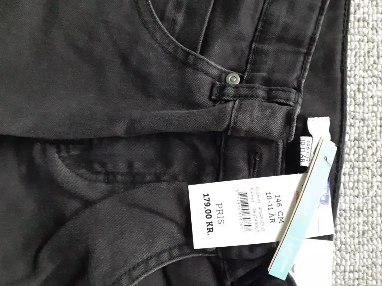 Billede 2 - Jeans str 146