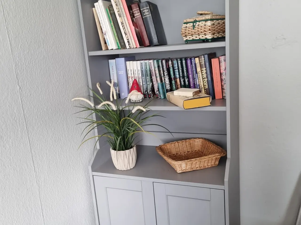 Billede 12 - Hauga reol fra Ikea ( med brugsspor)