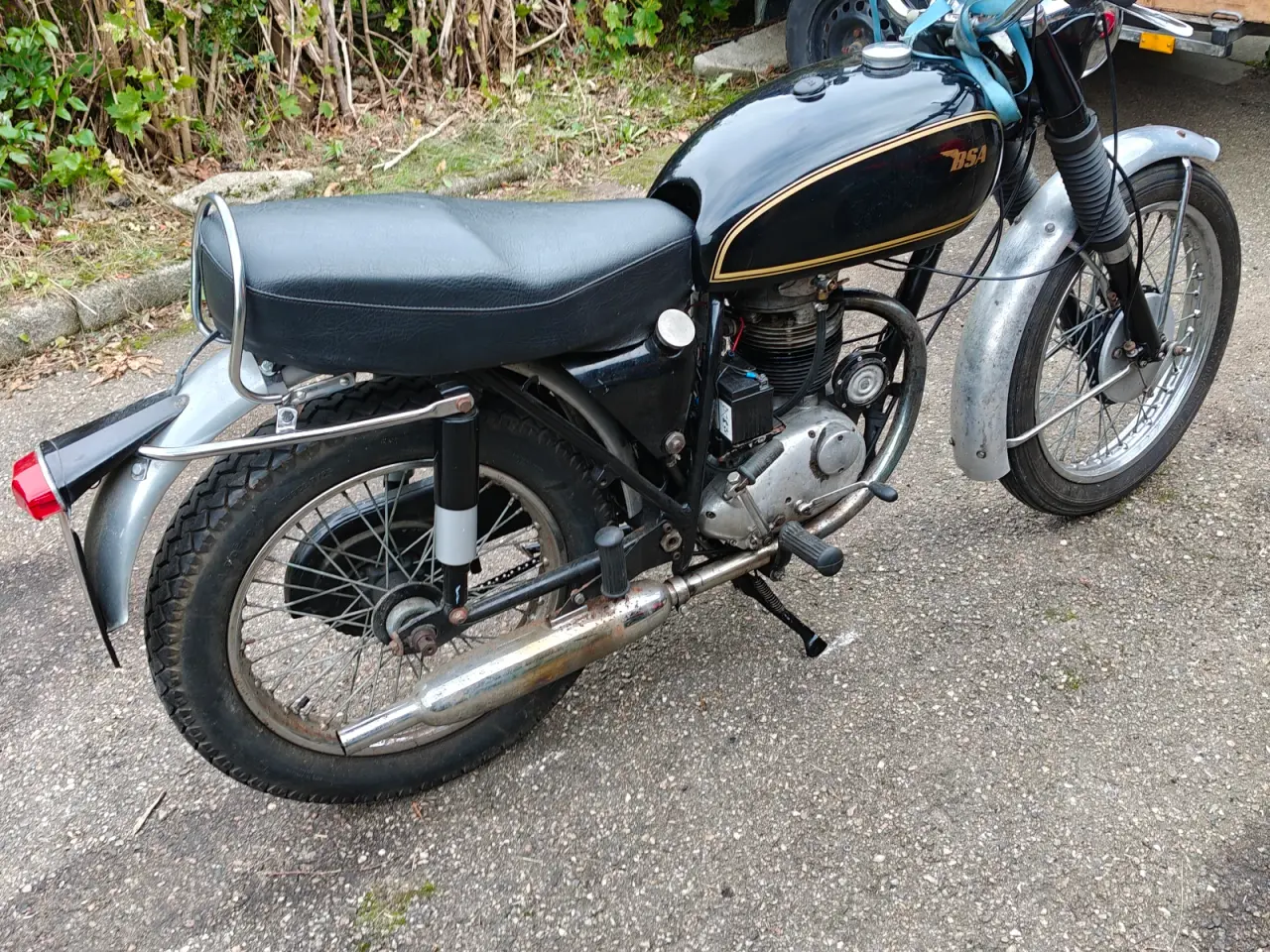 Billede 1 - BSA B40 WD
