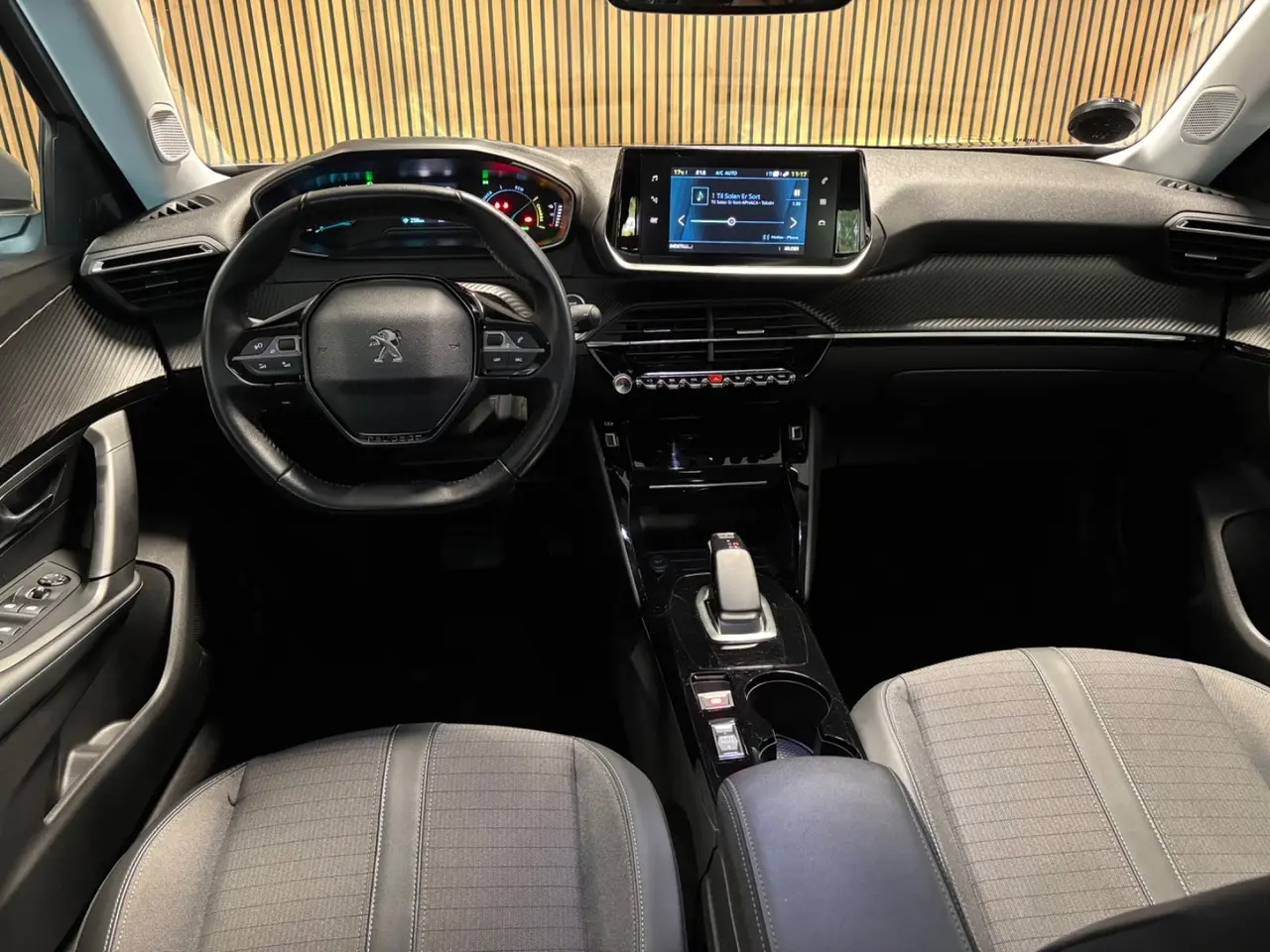 Billede 10 - Peugeot e-2008 50 Allure Limited