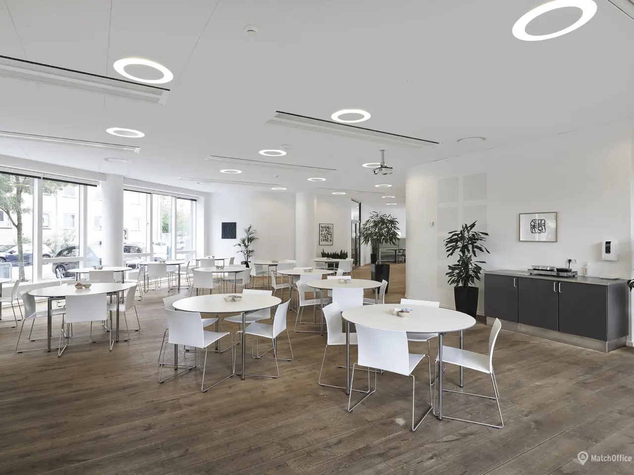 Billede 3 - Flerbrugerejendom med fælles kantine og mødecenter på Frederiksberg
