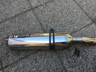 Scorpion red power lydpotte til Vfr rc 36 honda