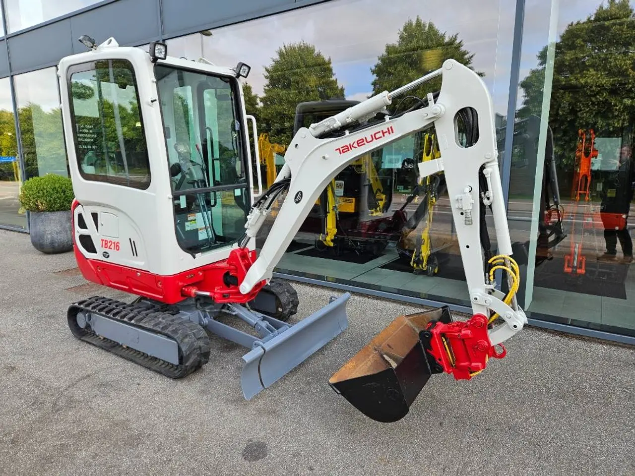 Billede 1 - Takeuchi TB 216