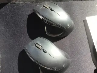 Logitech mus