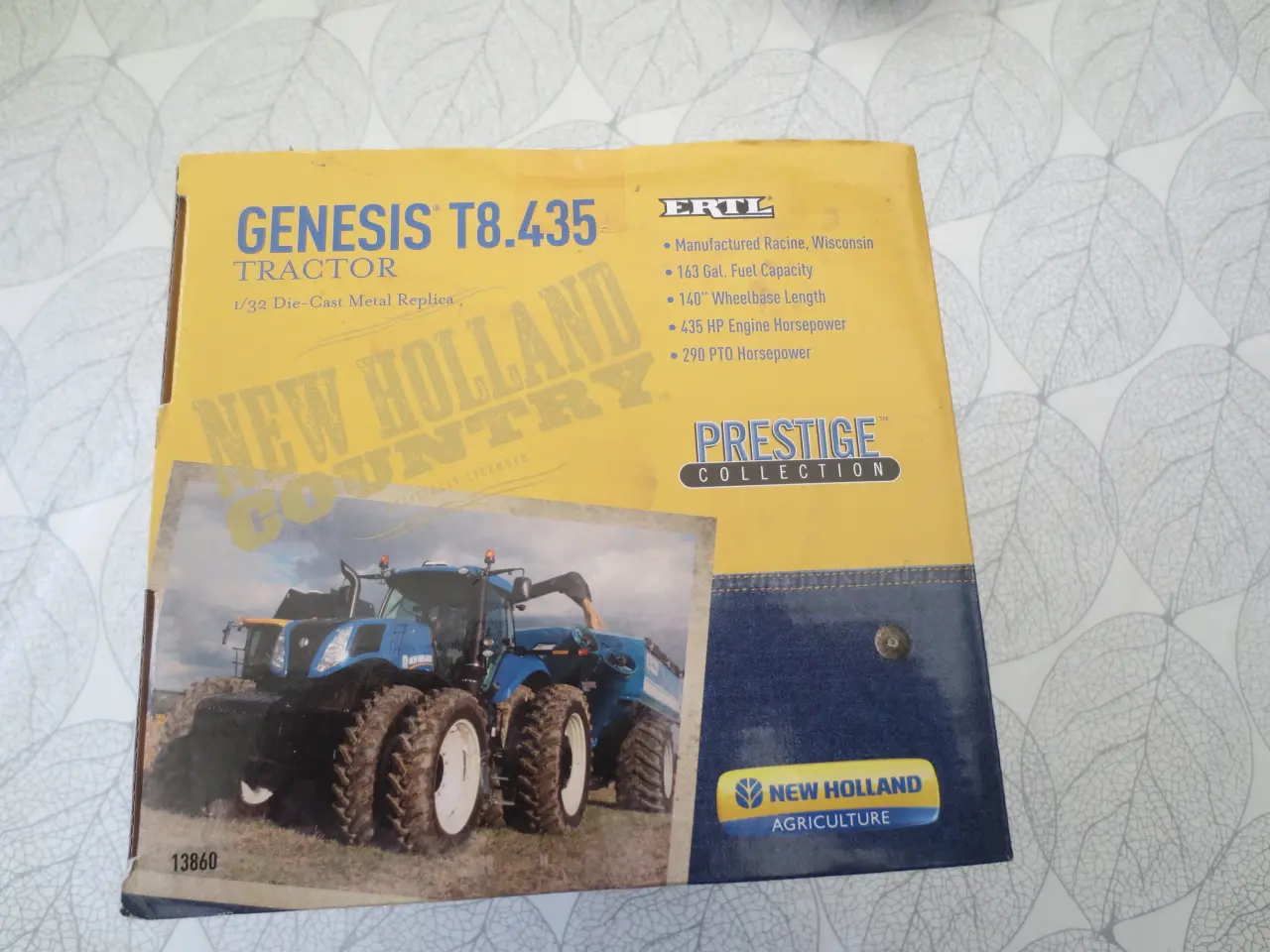 Billede 3 - 1 stk Ny New Holland T8.435 ERTL metal