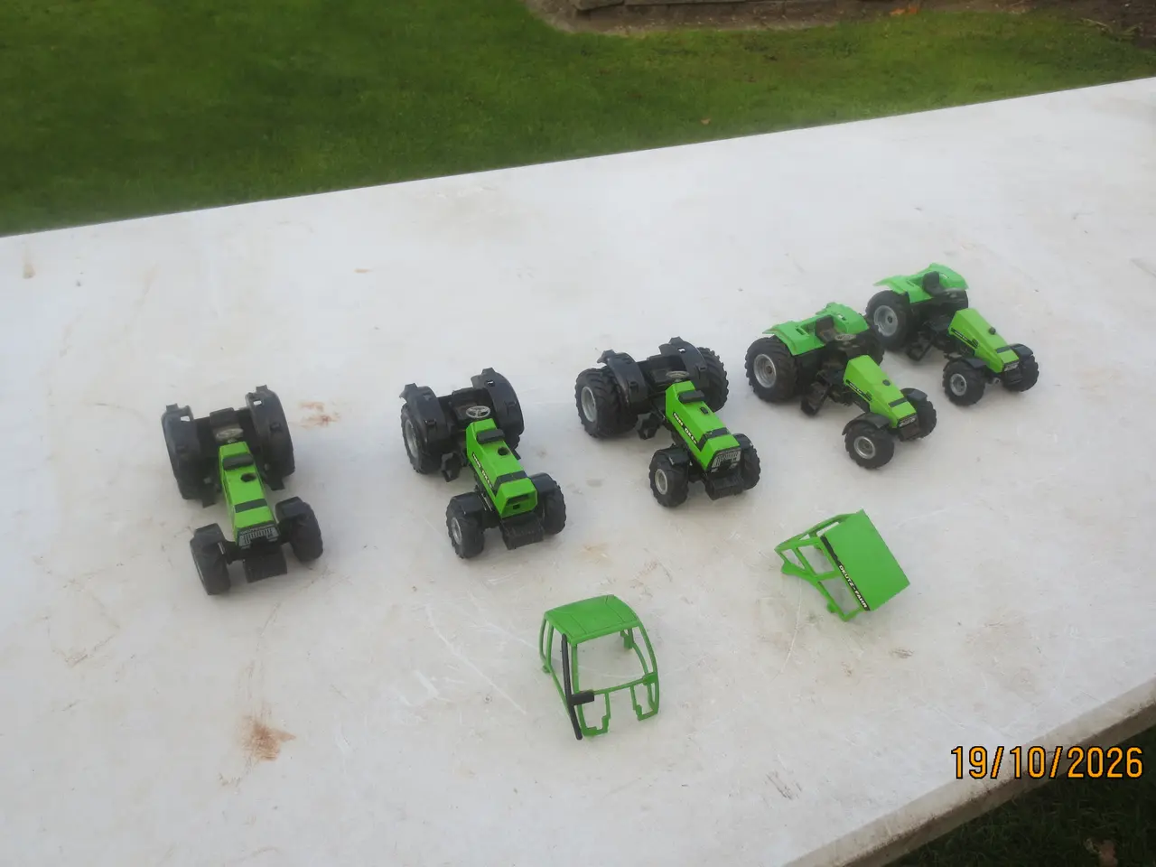 Billede 2 - 5 stk Modeltraktor Deutz Fahr 6.61-6.31-6.07