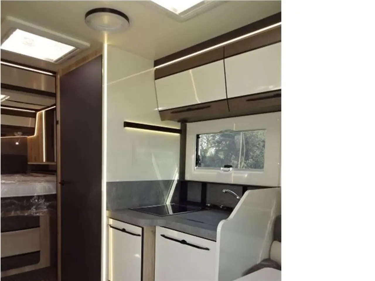 Billede 24 - 2026 - Elnagh Magnum 582