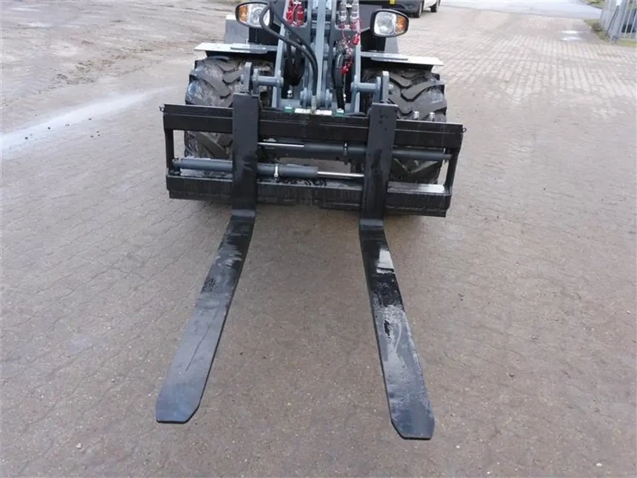 Billede 1 - GiANT pallegaffel med hydraulisk samlesprede