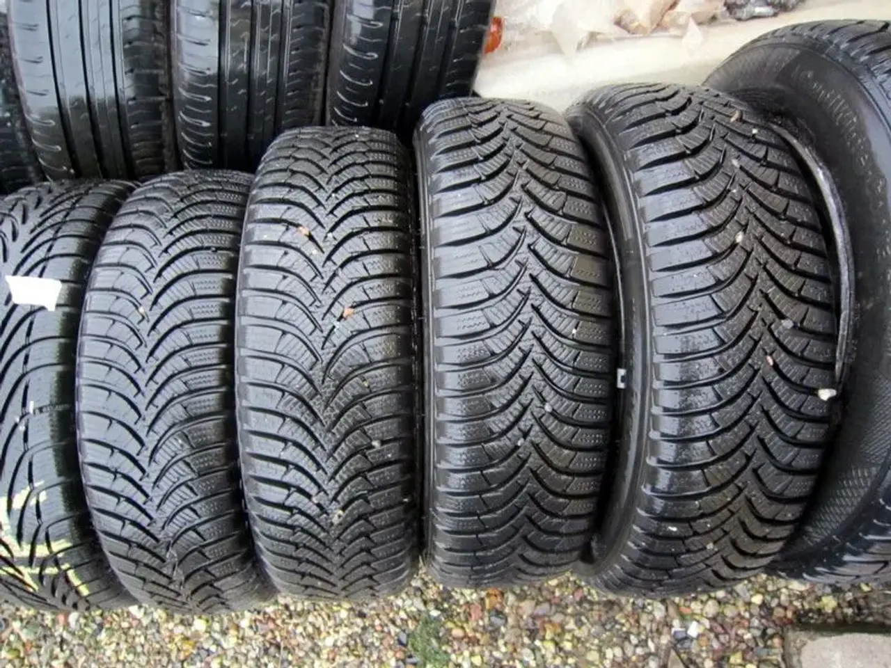 Billede 18 - 14"15"16"17 vinterdæk 30 sæt med masser af mønster