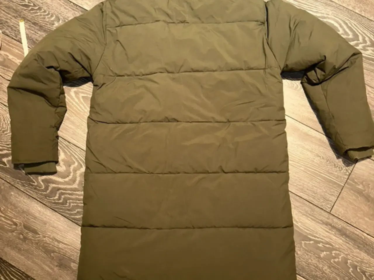 Billede 2 - Super fed lang jakke fra Calvin Klein 