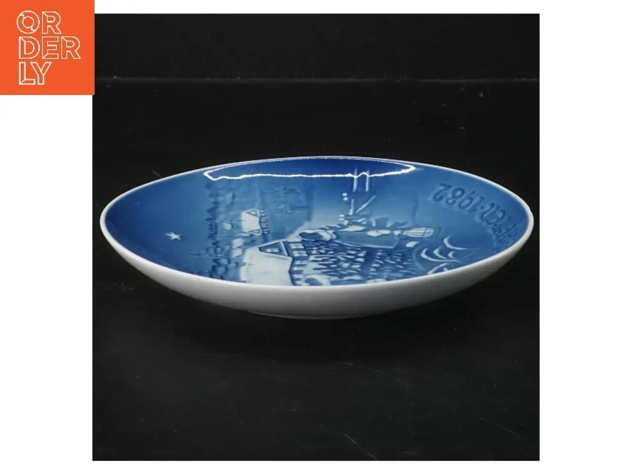 Billede 2 - Juleplatte 1982 fra Bing Og Grøndal (str. Ø 18,5 cm)