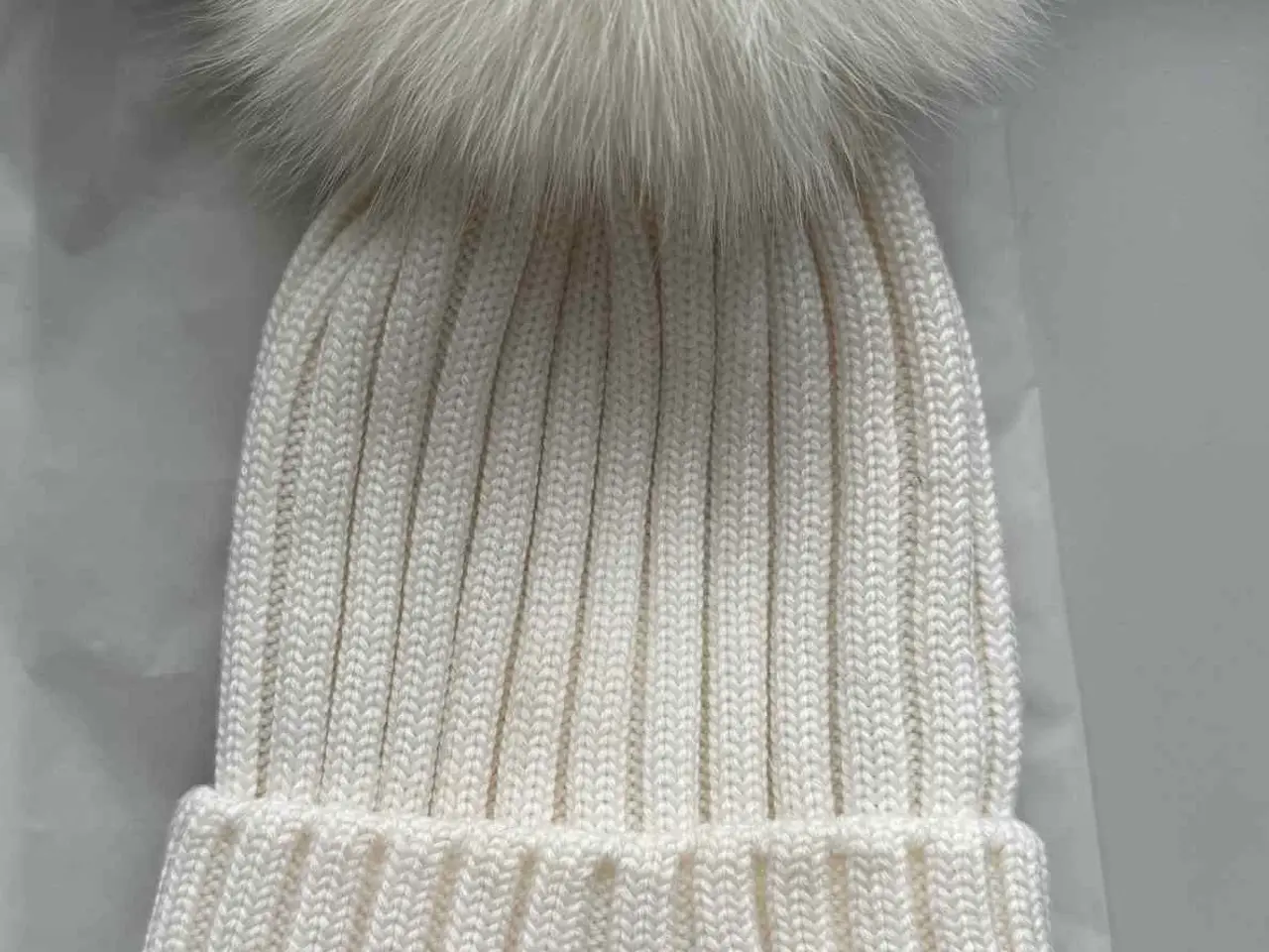 Billede 1 - Moncler hue - onesize