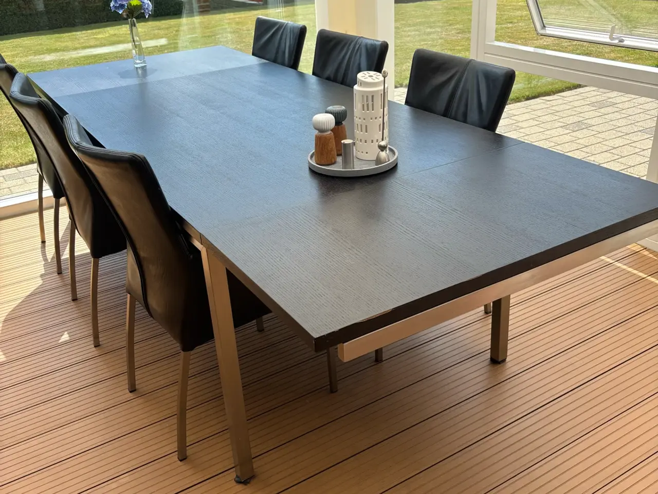 Billede 6 - Bord med 6 læderstole - Flyttesalg