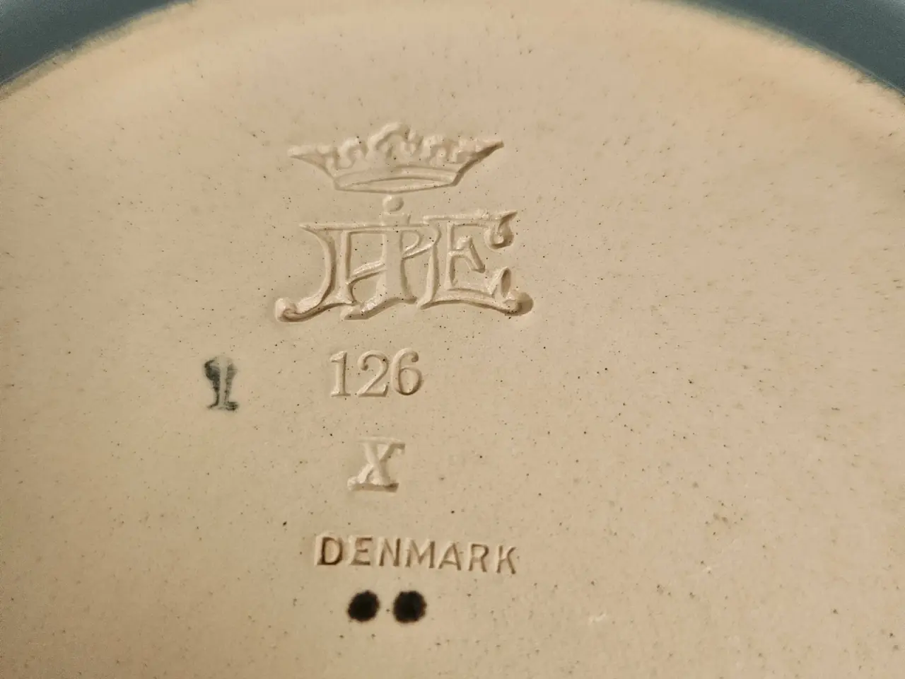Billede 8 - Ipsens Enke vase med låg.