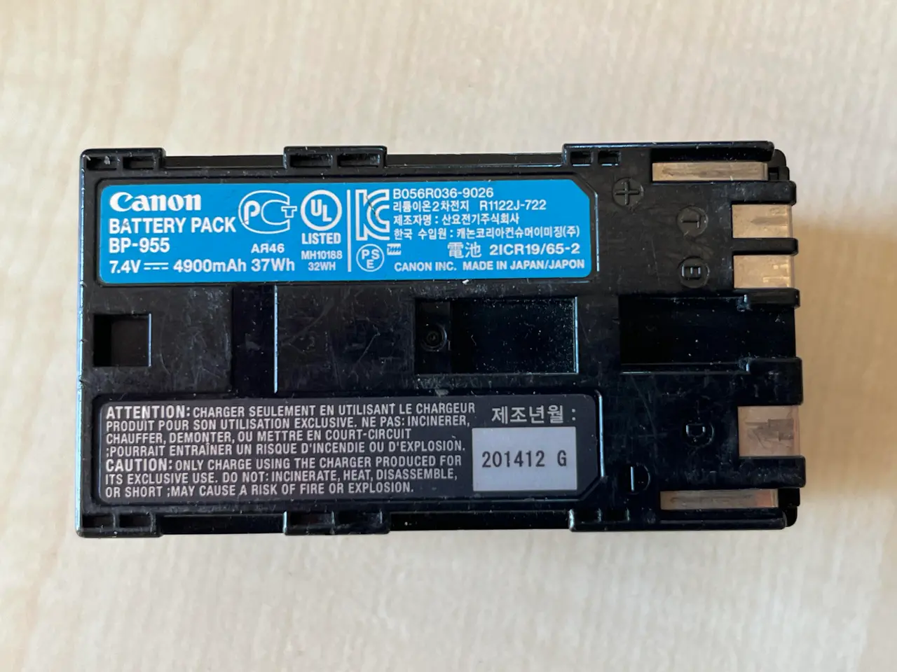 Billede 6 - Oplader og 8. Stk. Canon batterier