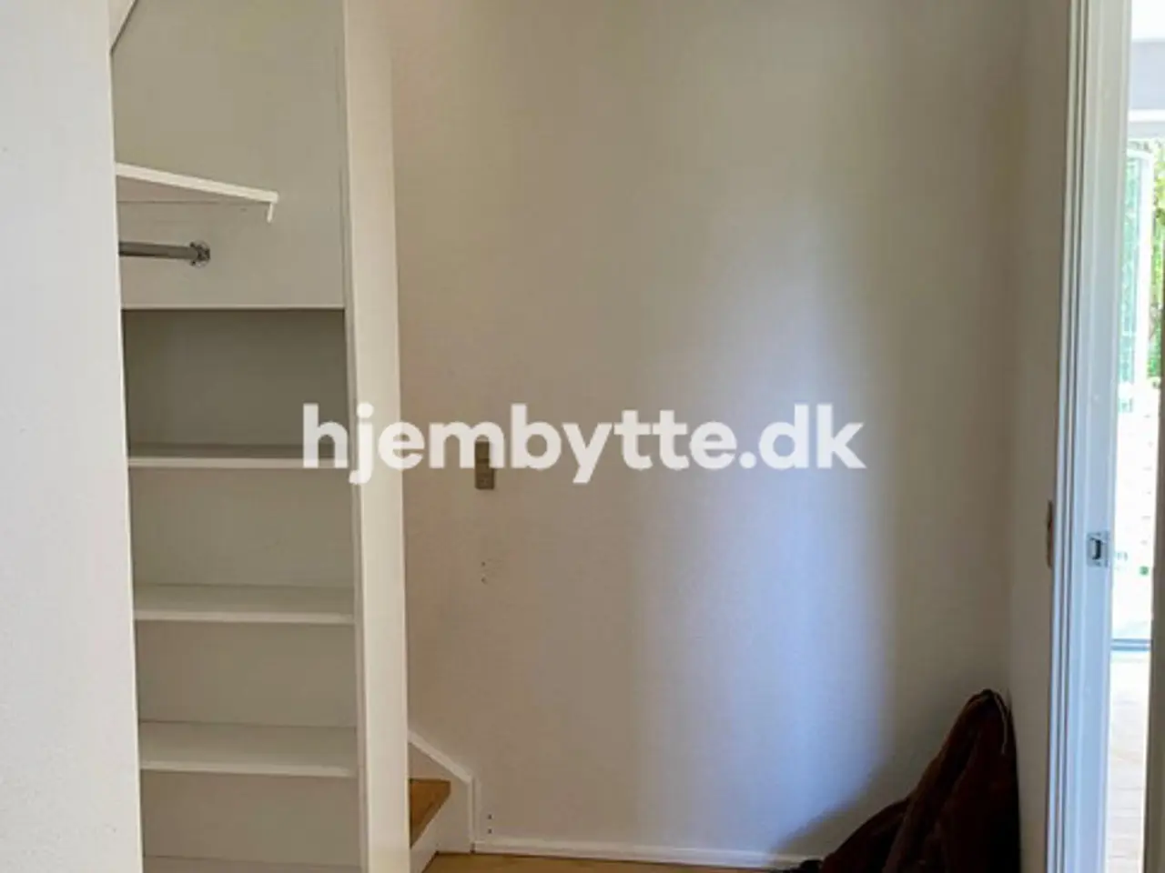 Billede 12 - Hjembytte - ThorLangesAlle