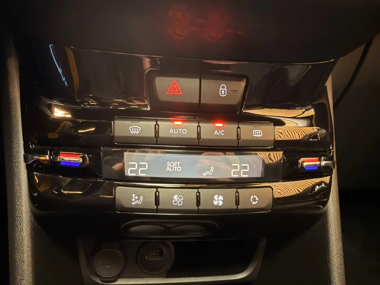 Billede 11 - Peugeot 208 1,2 PureTech 82 Allure Sky