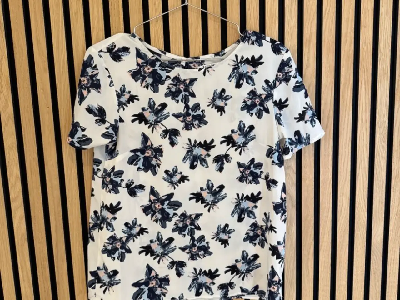 Billede 1 - T-shirt
