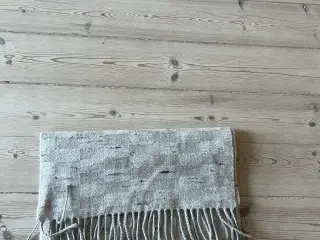 Halstørklæde