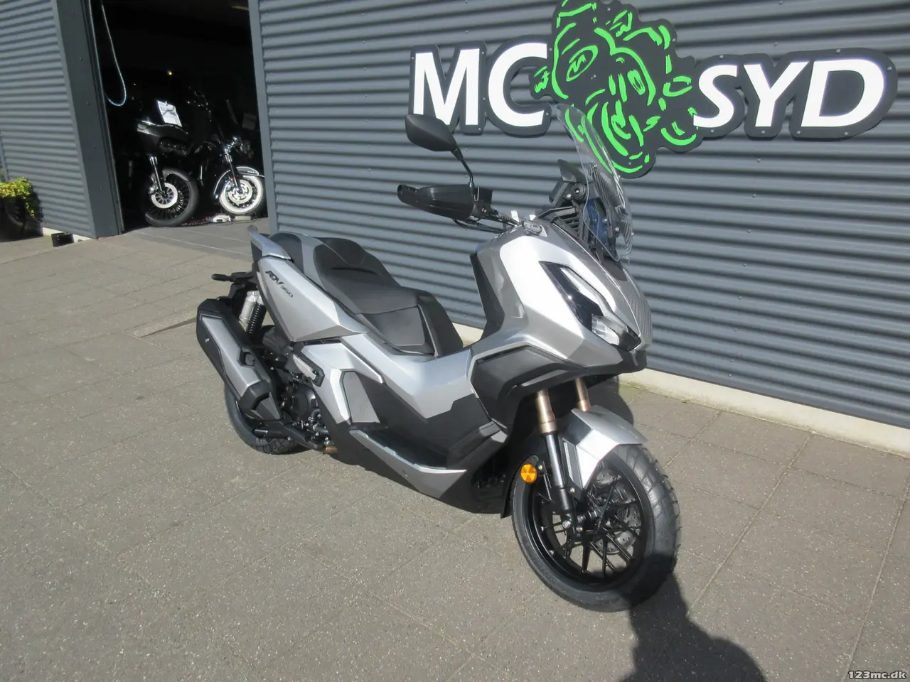 Billede 2 - Honda ADV 350 MC-SYD BYTTER GERNE 5 ÅRS GARANTI