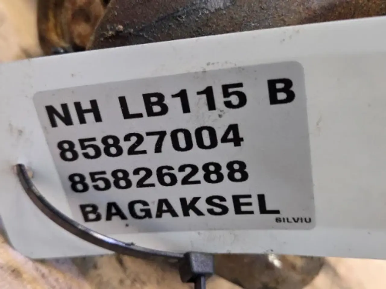 Billede 13 - New Holland LB115B Aksel 85827004