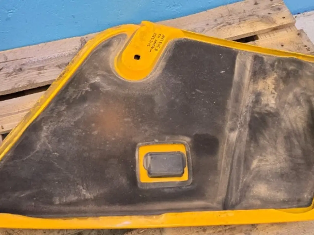 Billede 9 - New Holland LB115B Sideskærm R. 85825102