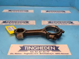 John Deere 6359T Plejlstang R80032