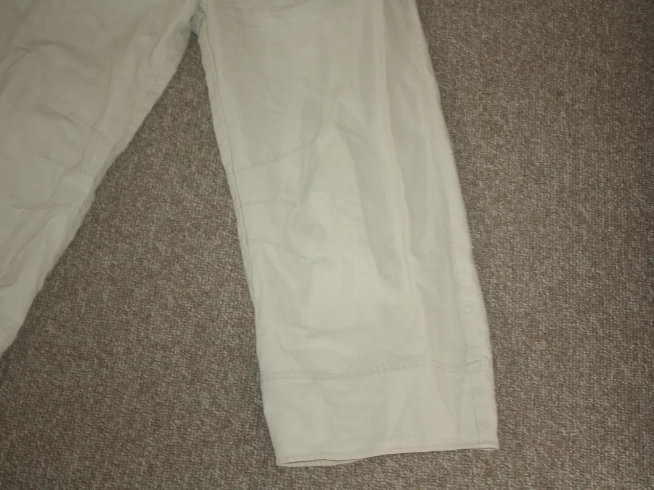 Billede 3 - Ofelia korte bukser str. 38 længde 85 cm. 55% hør 