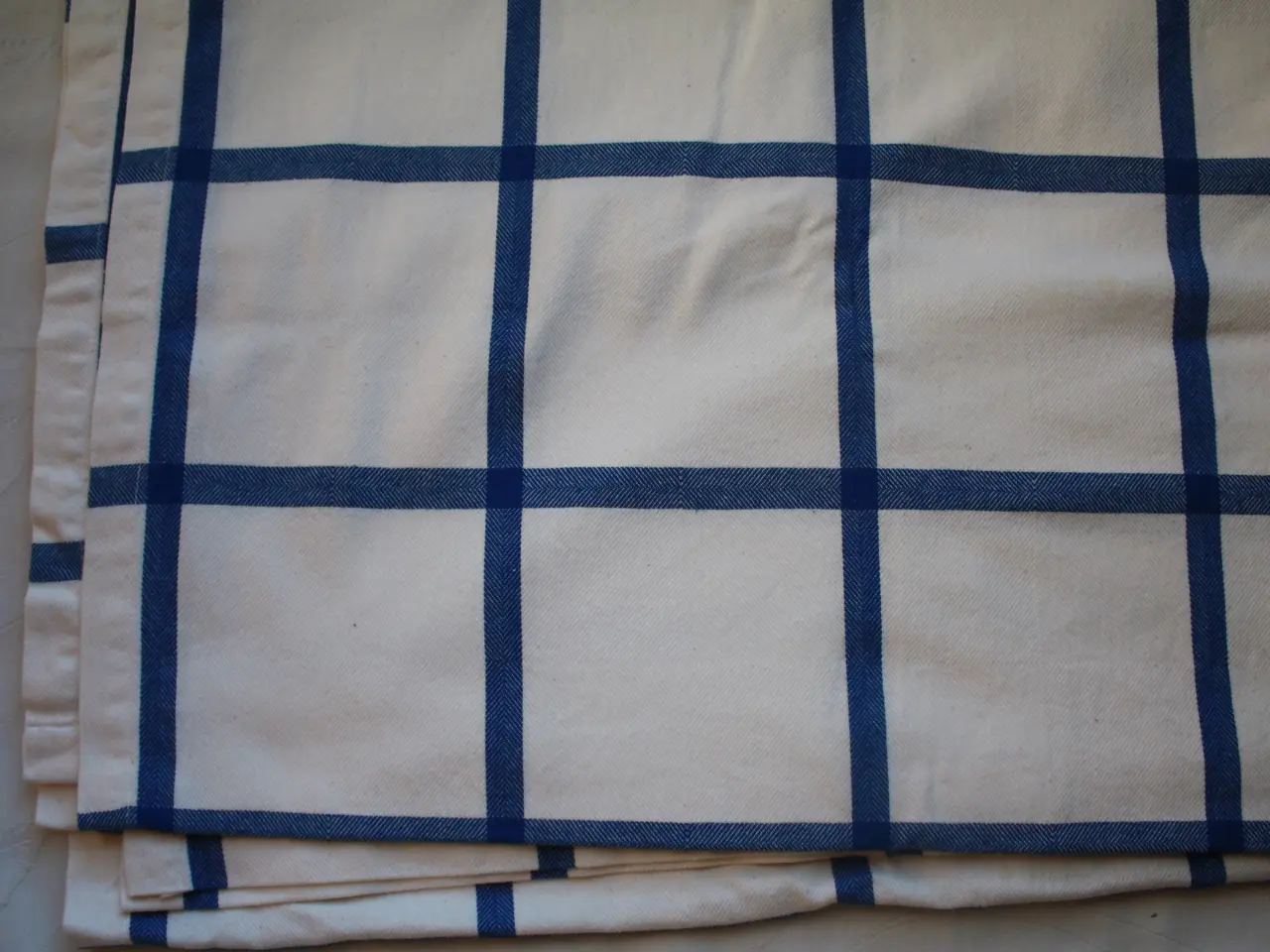 Billede 3 - Blåternet dug 190 x 140 cm