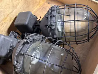 Industrielle møbler og lamper