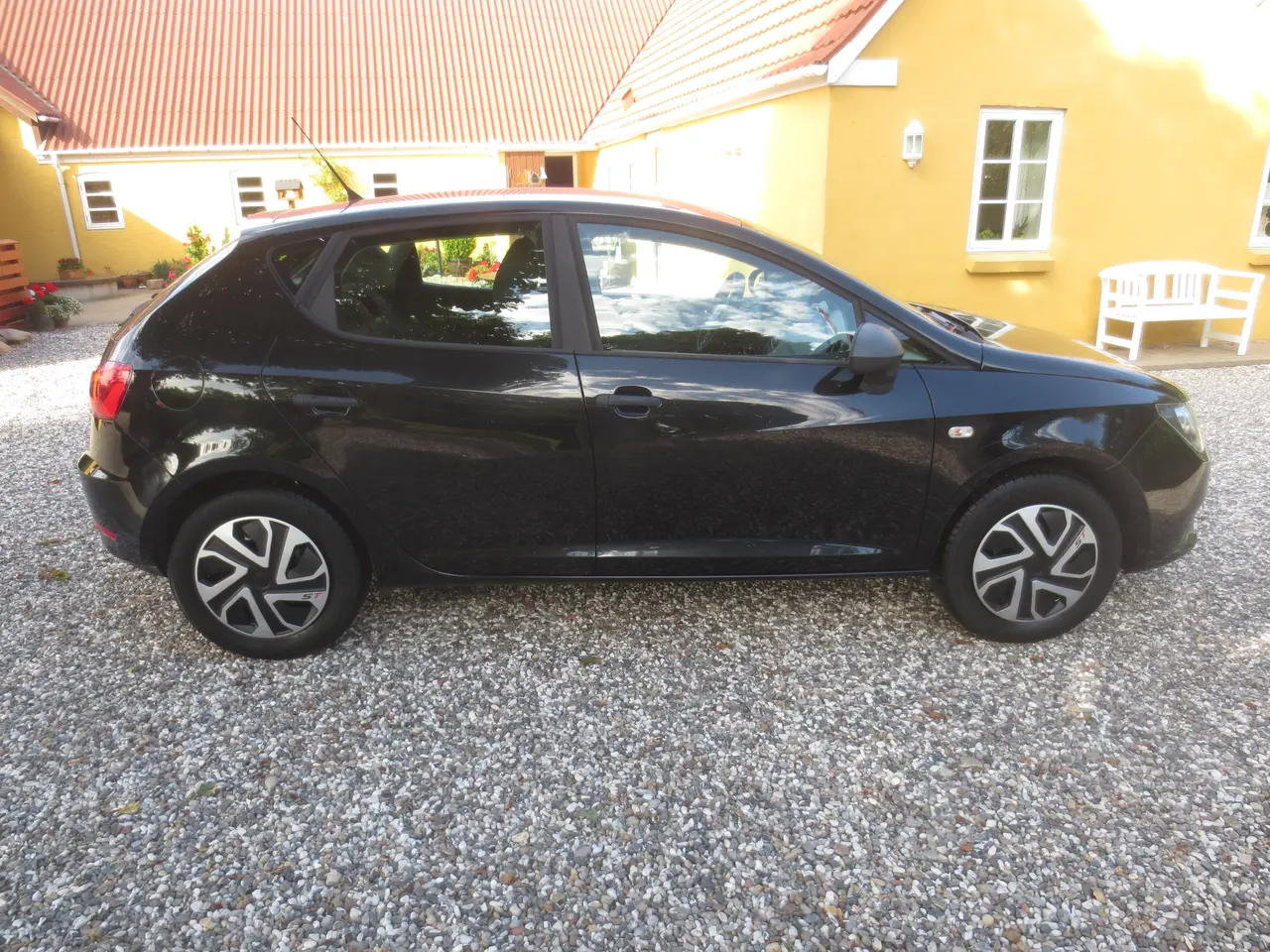 Billede 6 - Pæn Seat Ibiza 1.2 i År 15. Nysynet.