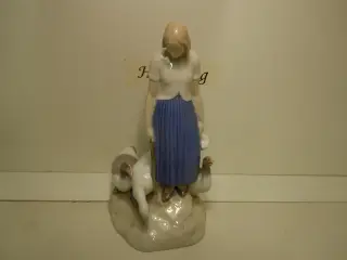 OPHØRSUDSALG B&G Gåsepige figur nr 2254
