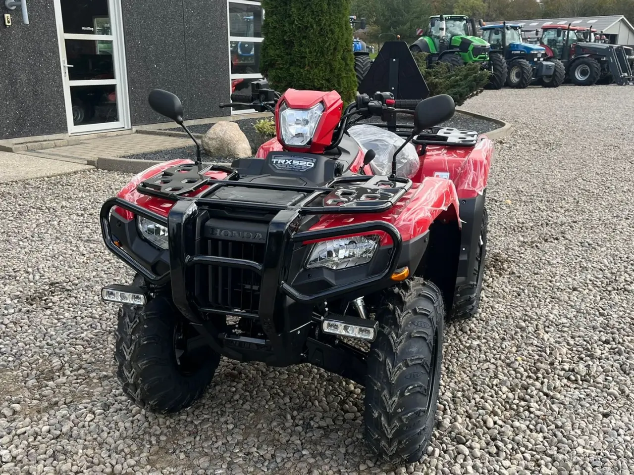 Billede 3 - Honda TRX 520 FA Traktor. STORT LAGER AF HONDA ATV. Vi hjælper gerne med at levere den til dig, og bytter gerne. KØB-SALG-BYTTE se mere på www.limas.dk