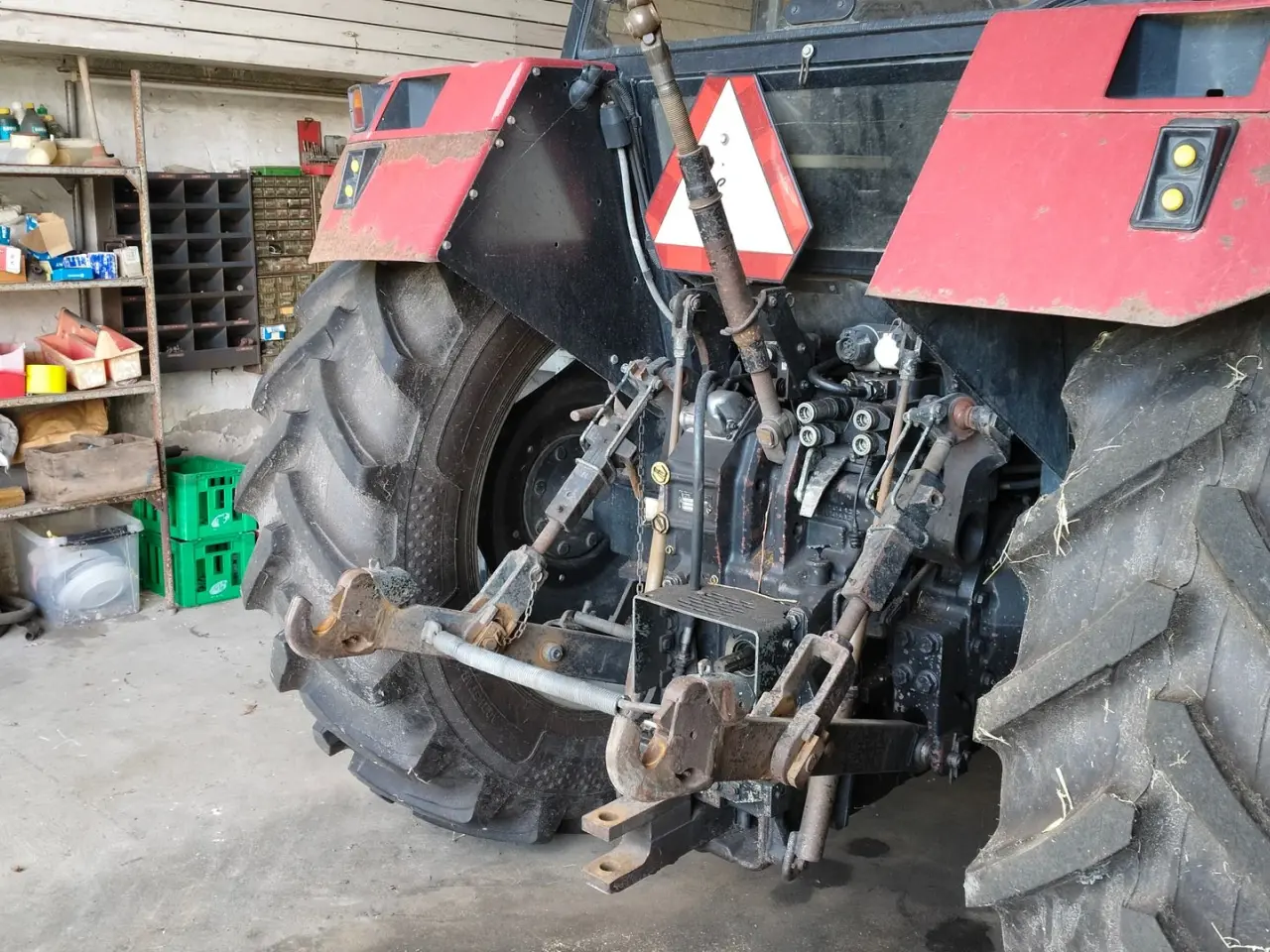 Billede 8 - Case IH 5130 Maxxum Med frontlæsser, siloskovl, balletang & ballespyd