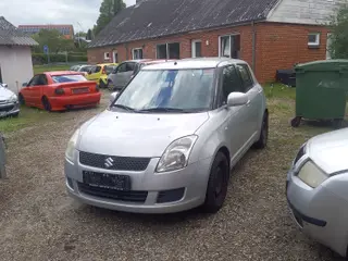 Suzuki swift 1.5 5 dørs med træk