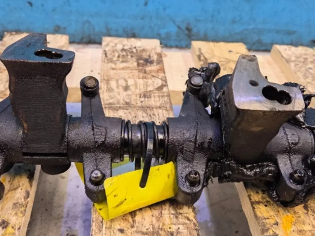 Billede 9 - John Deere 6090HZ003 Vippeaksel RE552368
