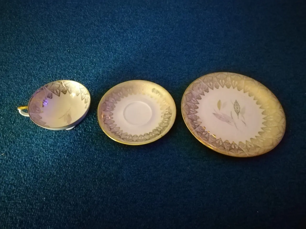 Billede 1 - Porcelæn morgenkuvert dekoreret