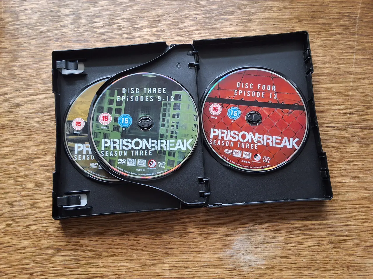 Billede 4 - PRISON BREAK Season Three. DVD film 4 discs.
