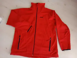 NANOK Fleece jakke. Rød