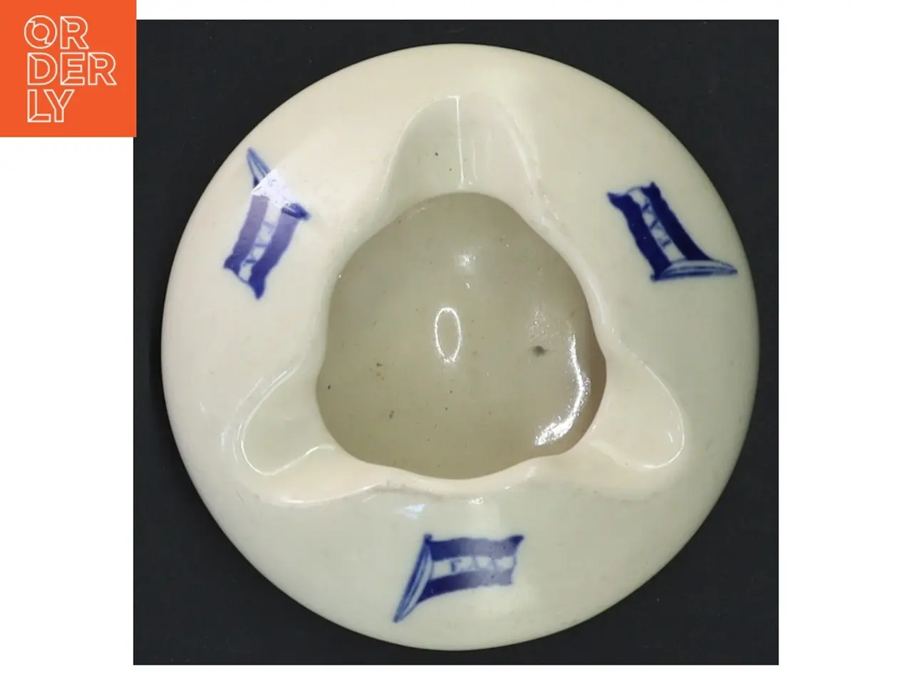 Billede 2 - Keramisk askebæger fra Arabia (str. Ø 10 cm)