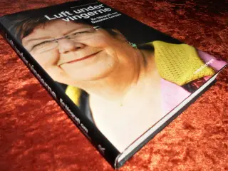 Luft under vingerne, Marianne Schjøtt Rohweder,