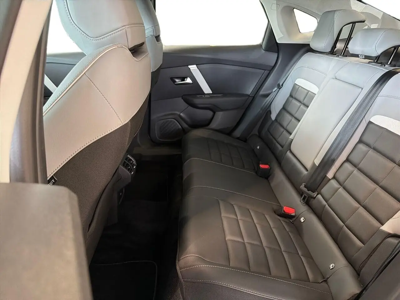 Billede 9 - Citroën ë-C4 X 50 Max