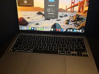 MacBook Air M1 / 8GB RAM / 91% batterikapacitet