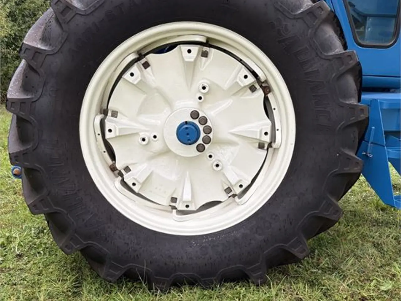 Billede 23 - Ford TW15 - ZF 4WD-system