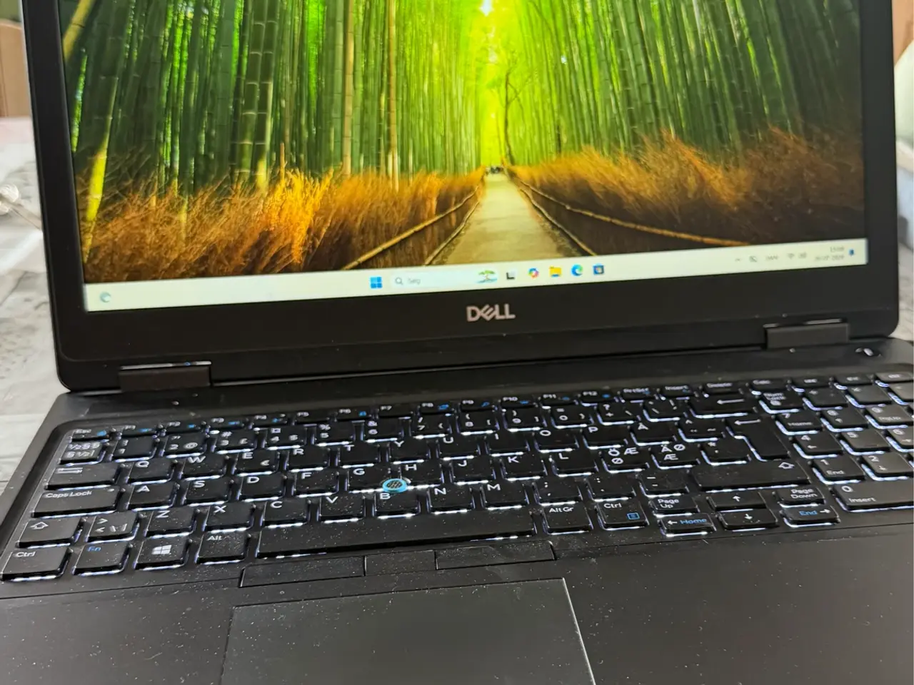 Billede 1 - Bærbar pc med ssd harddisk